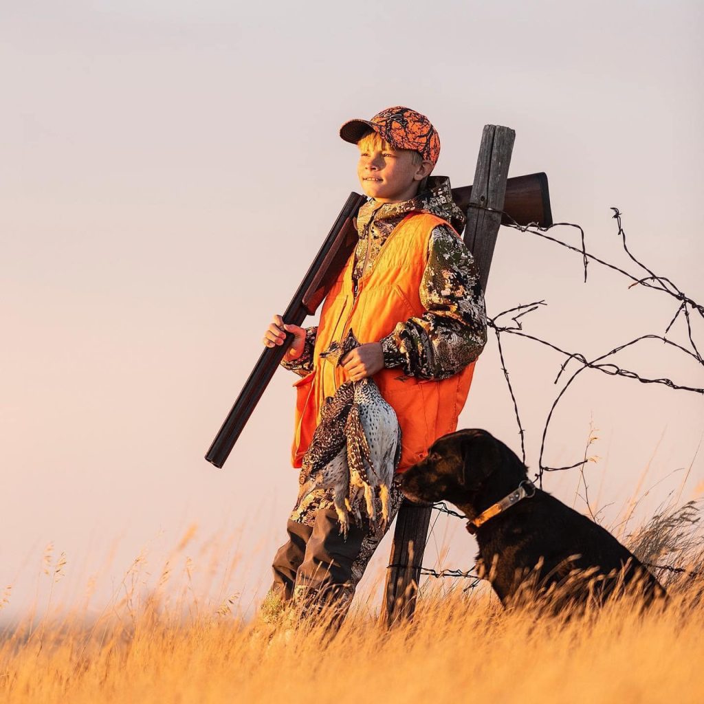 https://cdn2.usayess.org/usayess-state-websites/akyess/2026/08/boy-dog-hunting-1024x1024-1.jpg